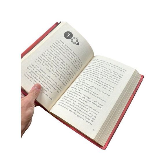 Catching Fire By Suzanne Collins Hardcover First Edition - Picture 6 of 6